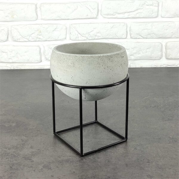 Metalowy kwietnik + doniczka - PYLON 17